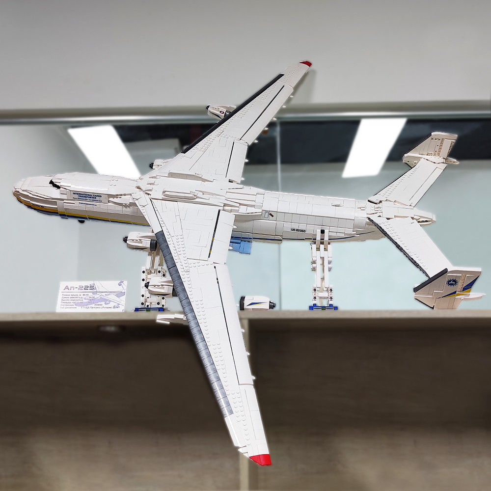 AN-225 grand avion de Transpor - Hand Plane Block avis et prix